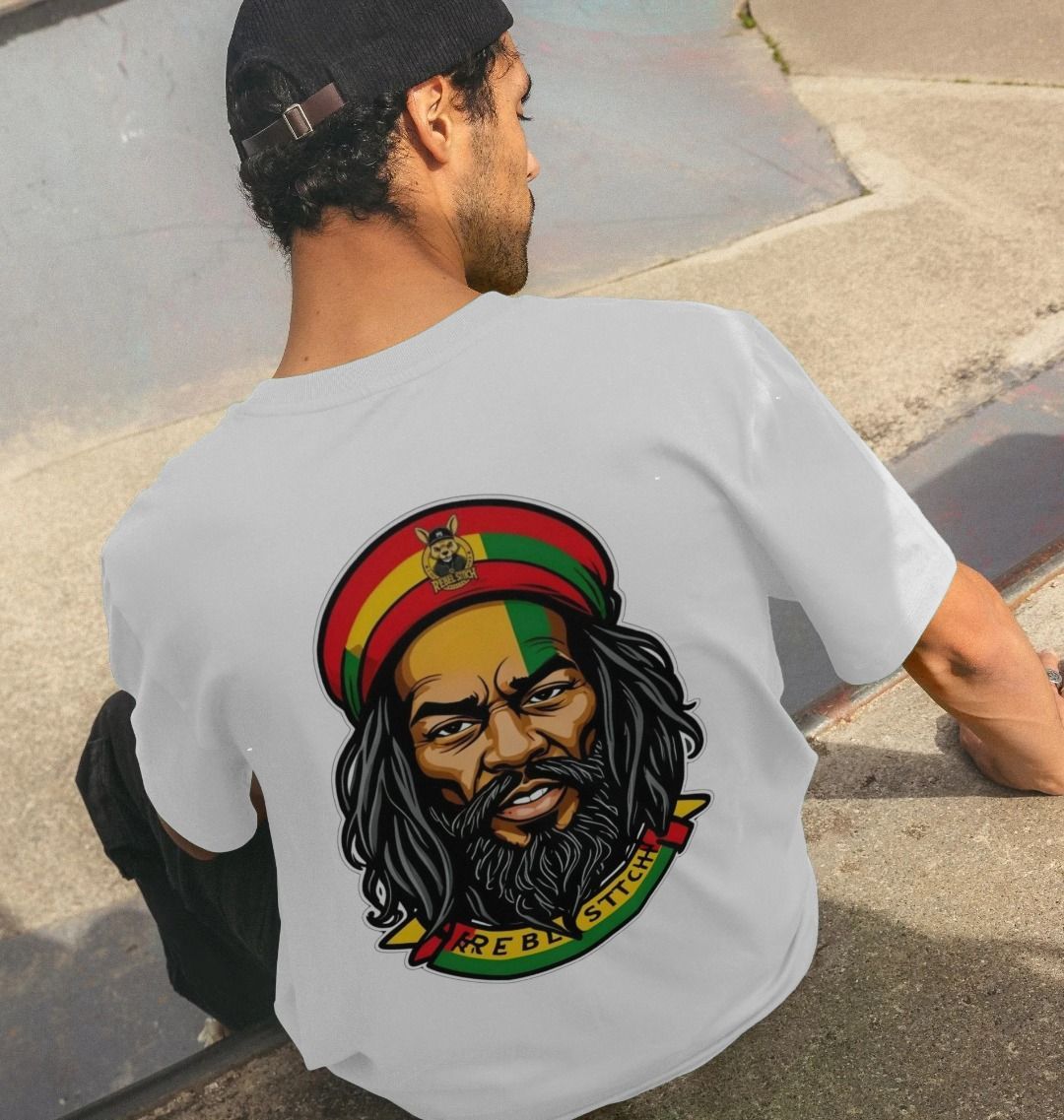 Rebel Stitch – Kurzärmliges T-Shirt aus hochwertiger Baumwolle „Zion-One Love“ mit Aufdruck auf der Rückseite Nr. 3